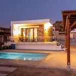 Bamboo Naxos Vila
