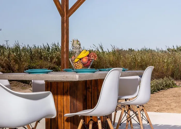 Bamboo Naxos Villa *