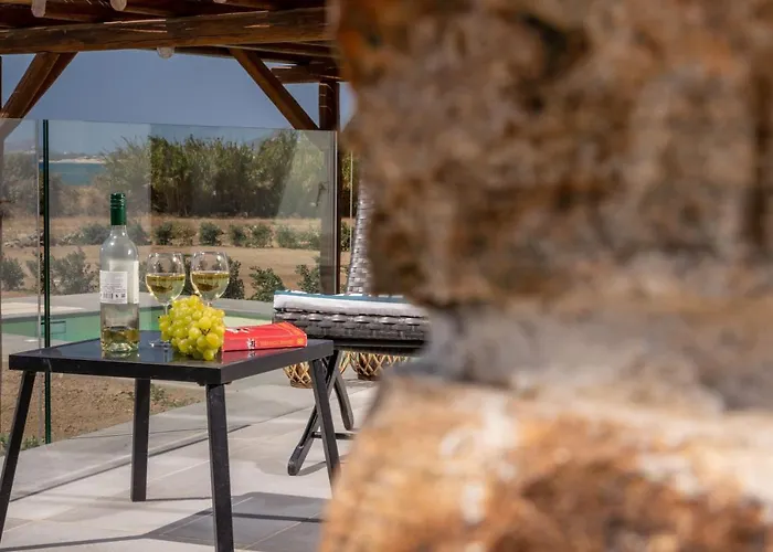 Bamboo Naxos * Mikri Vigla