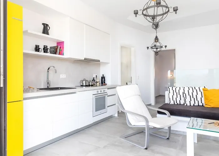 Bamboo Naxos Villa *