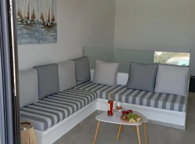 Bamboo Naxos Mikri Vigla