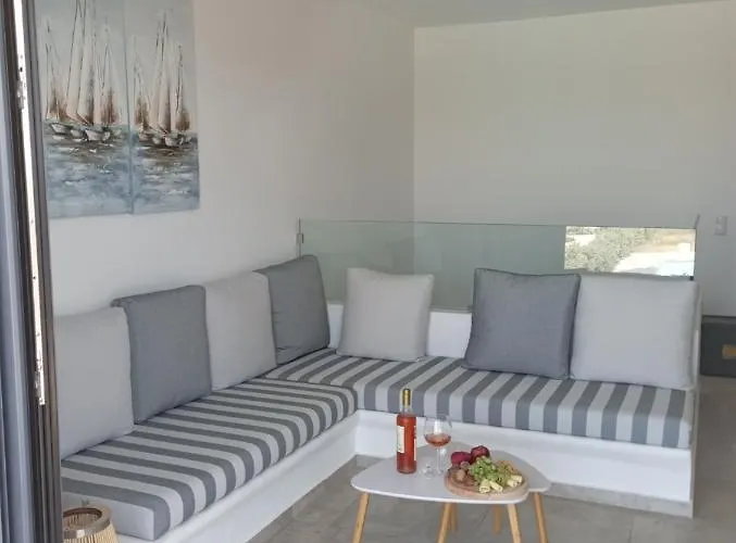 Bamboo Naxos Mikri Vigla